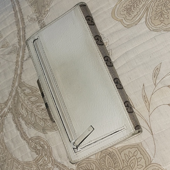 Gucci Beige GG Canvas and Leather Web Continental Wallet - Picture 2 of 10